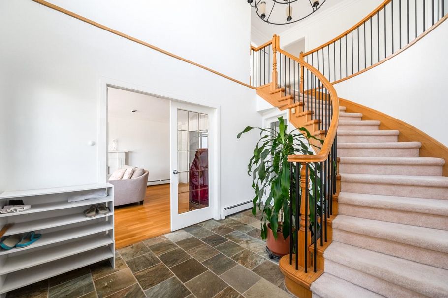 2798 W 20th Avenue Vancouver, BC - 3