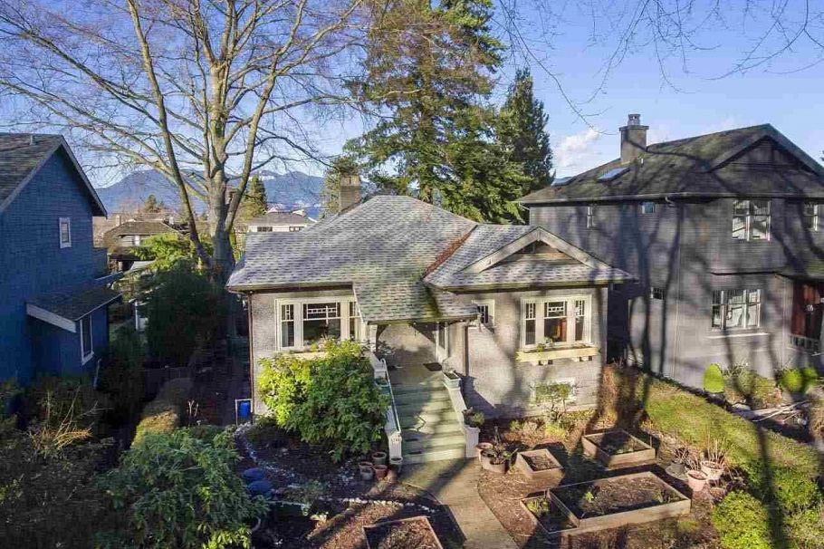 4247 W 13th Avenue Vancouver, BC - 1