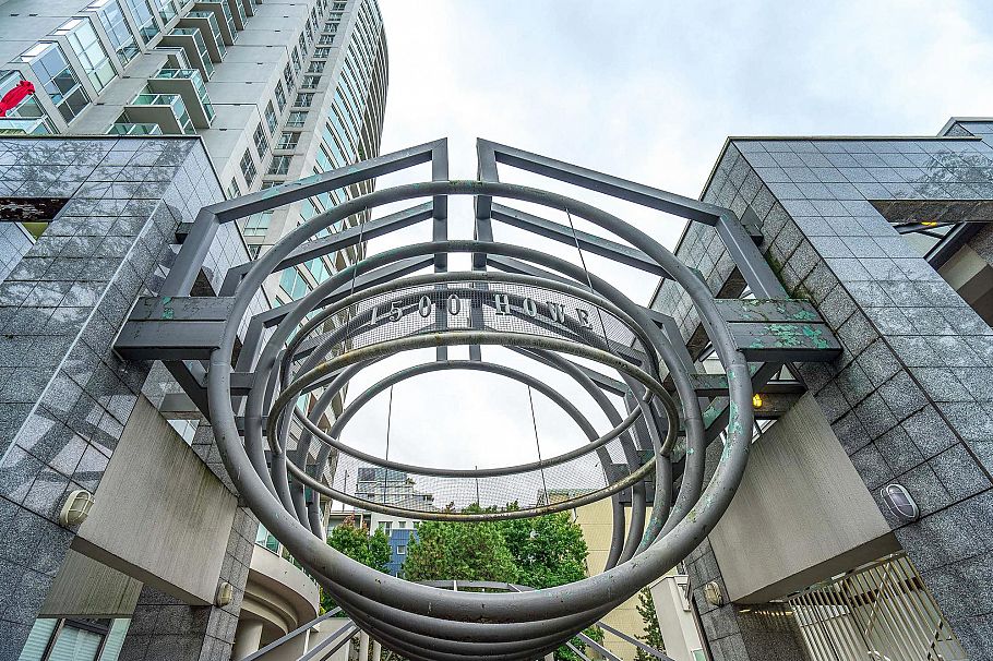 902 1500 Howe Street Vancouver, BC - 35