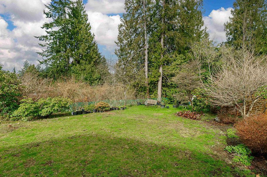 1298 Brantwood Road North Vancouver, BC - 7