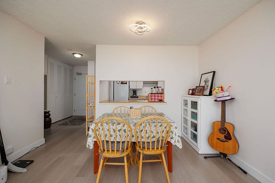 310 2012 Fullerton Avenue North Vancouver, BC - 8