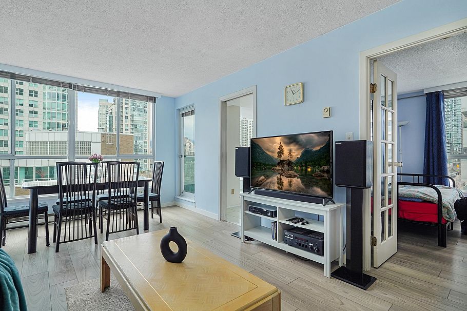 902 1500 Howe Street Vancouver, BC - 8