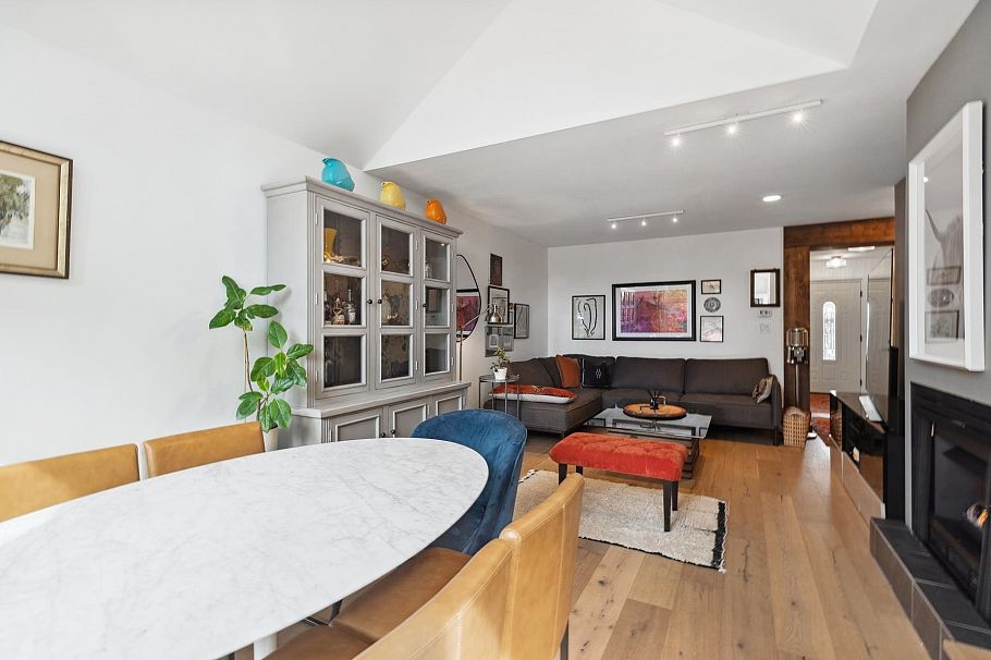 1585 Bowser Avenue North Vancouver, BC - 7