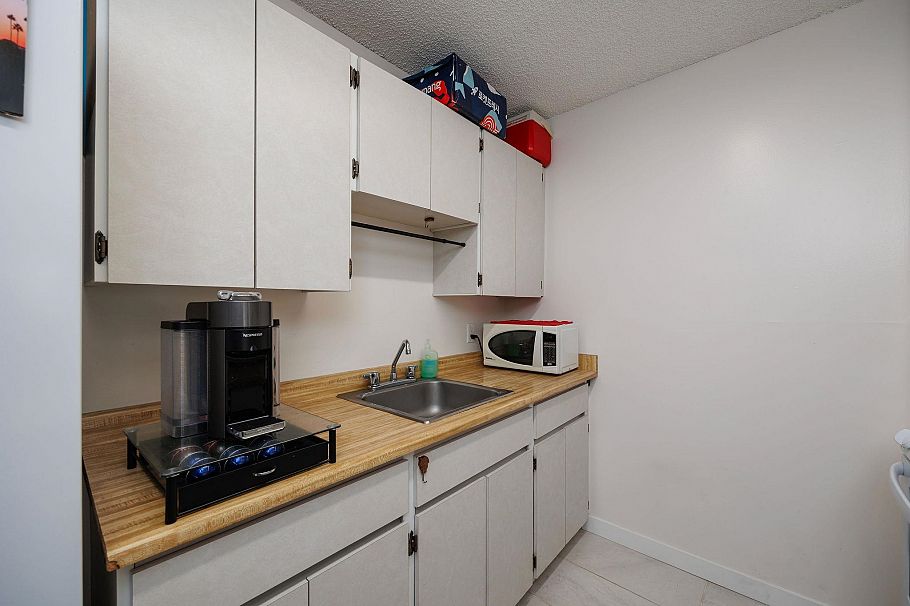 310 2012 Fullerton Avenue North Vancouver, BC - 10