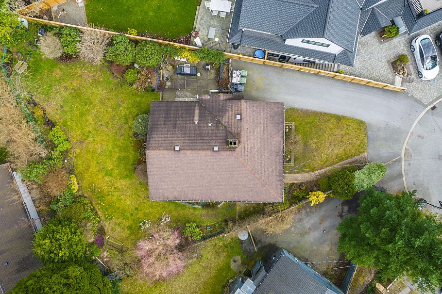 1298 Brantwood Road North Vancouver, BC - 3