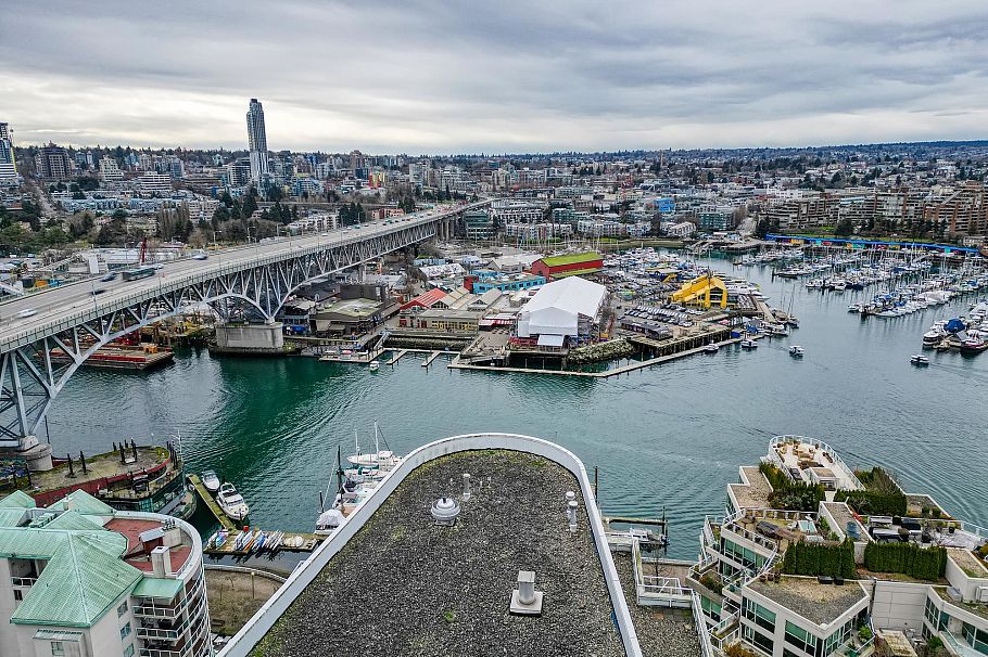 902 1500 Howe Street Vancouver, BC - 3