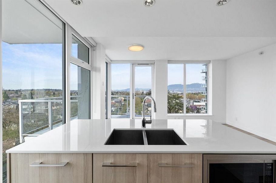 908 2221 E 30th Avenue Vancouver, BC - 11