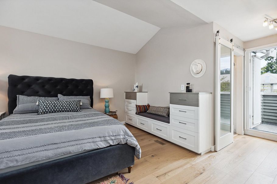 1585 Bowser Avenue North Vancouver, BC - 15