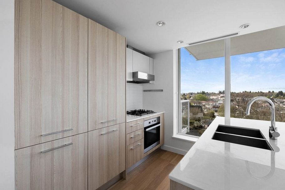 908 2221 E 30th Avenue Vancouver, BC - 9