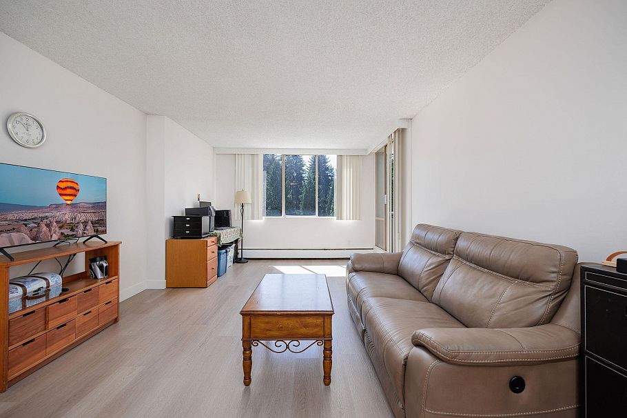 310 2012 Fullerton Avenue North Vancouver, BC - 3