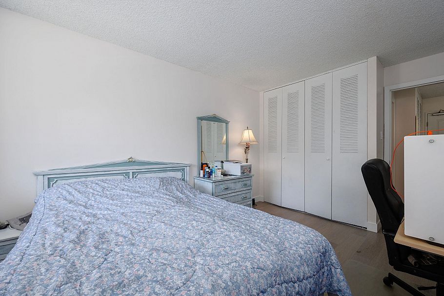 310 2012 Fullerton Avenue North Vancouver, BC - 12