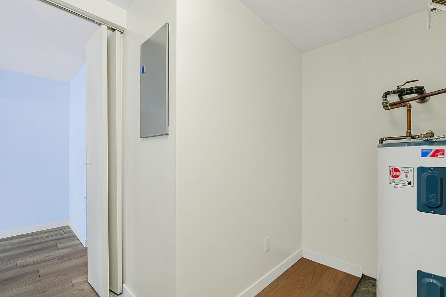 902 1500 Howe Street Vancouver, BC - 22