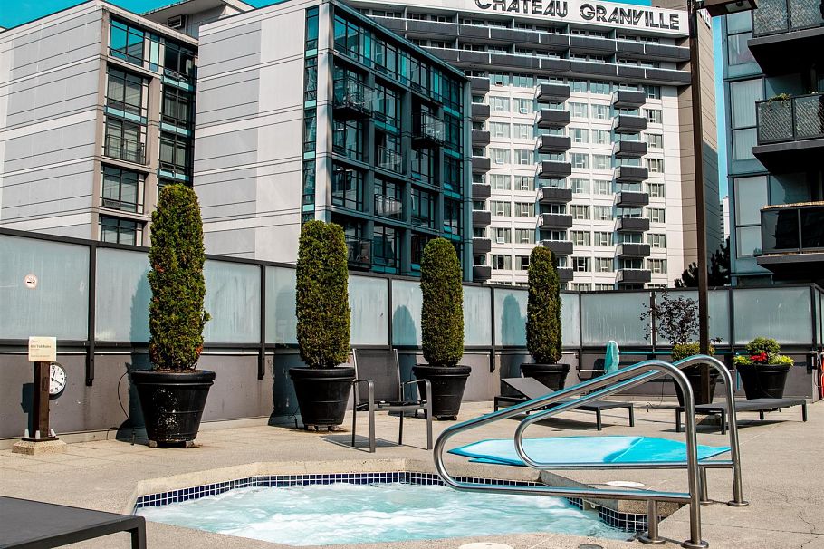 2302 1199 Seymour Street Vancouver, BC - 3