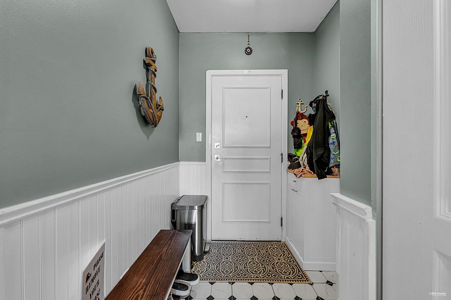 208 2020 E Kent Avenue South Vancouver, BC - 2