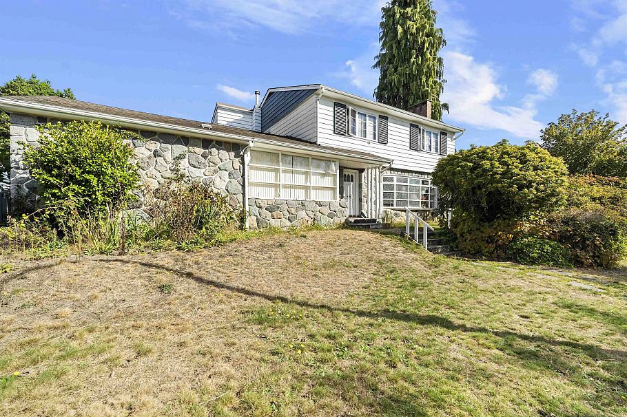 609 W 52nd Avenue Vancouver, BC - 3