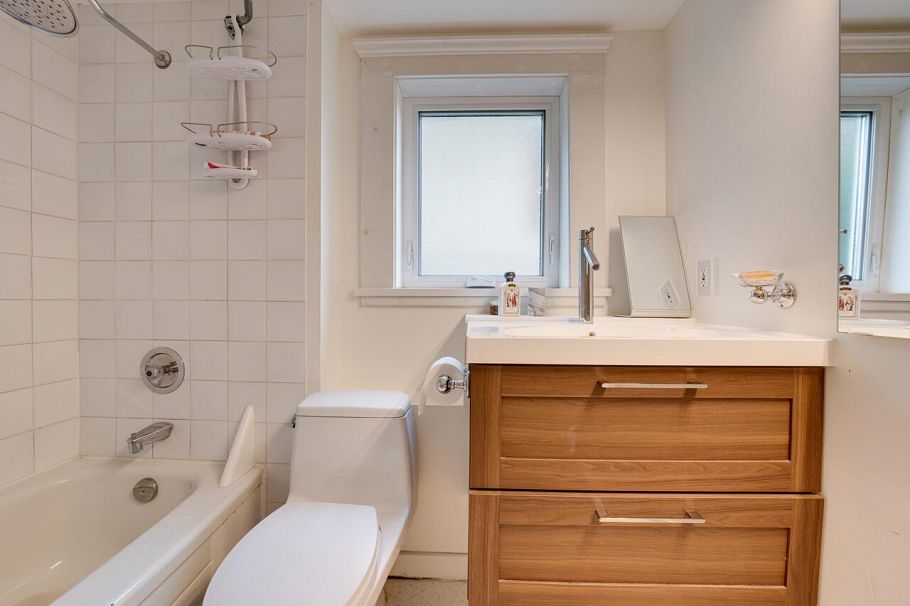 830 E 14th Avenue Vancouver, BC - 19