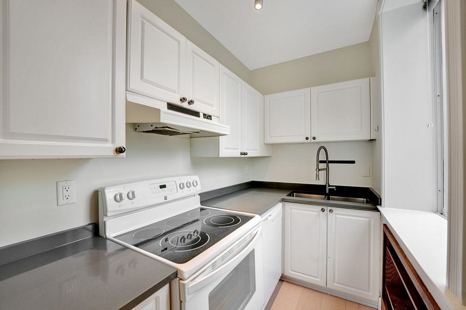 701 233 Abbott Street Vancouver, BC - 25