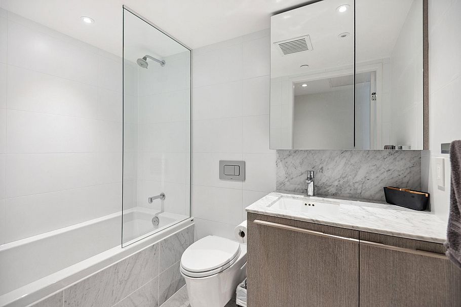 2002 1111 Richards Street Vancouver, BC - 20