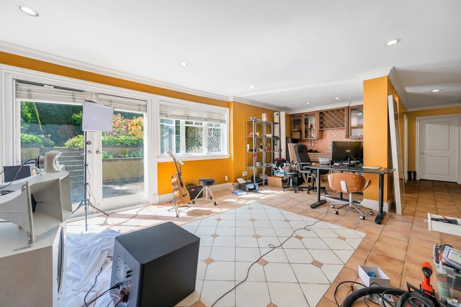 6261 Adera Street Vancouver, BC - 11