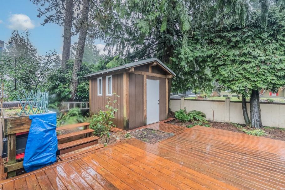 1630 Layton Drive North Vancouver, BC - 30