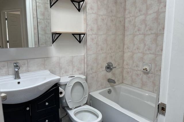 202 2817 Clark Drive Vancouver, BC - 4