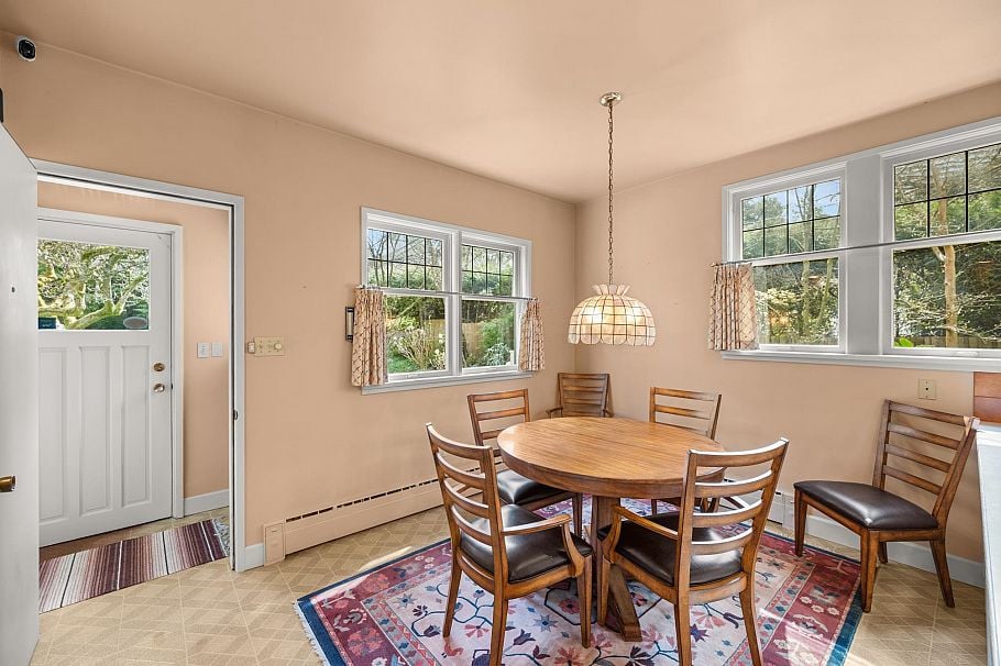 5376 Marguerite Street Vancouver, BC - 8