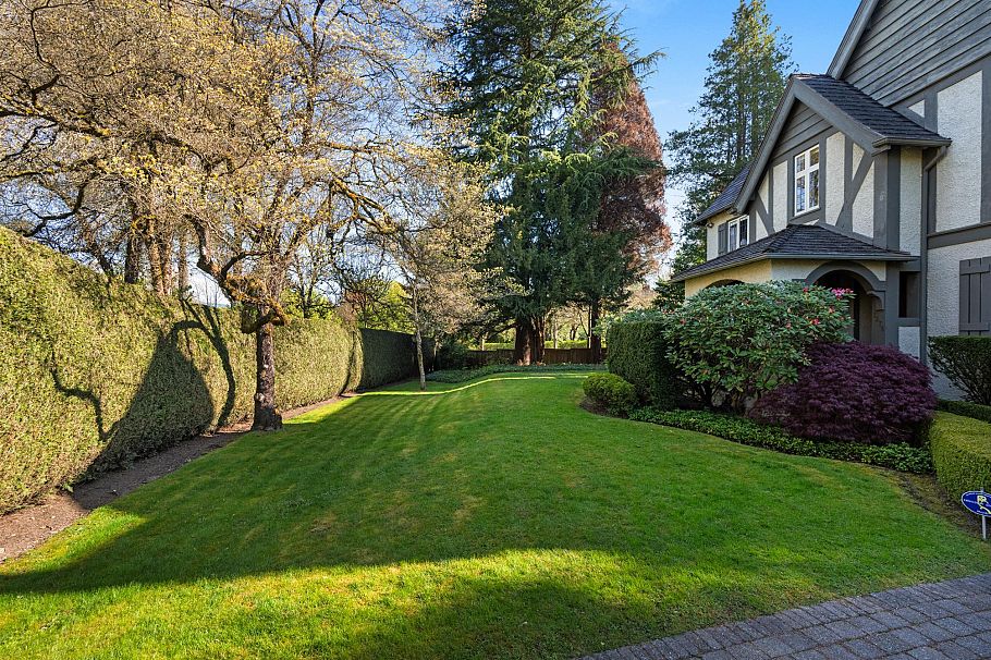 5376 Marguerite Street Vancouver, BC - 18