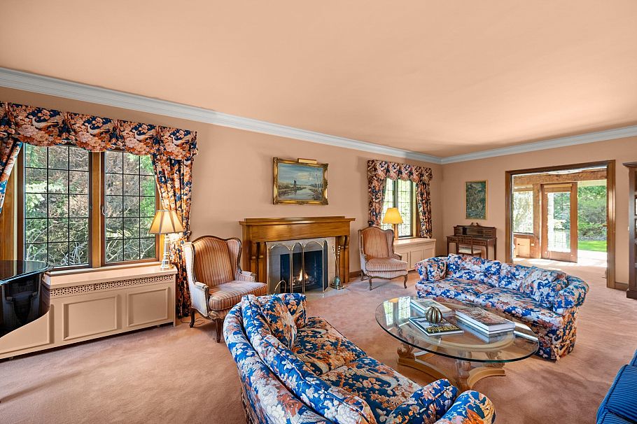 5376 Marguerite Street Vancouver, BC - 4