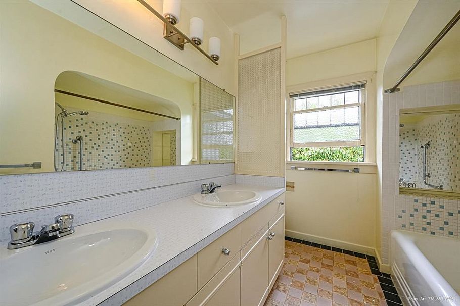 1383 W 32 Avenue Vancouver, BC - 8