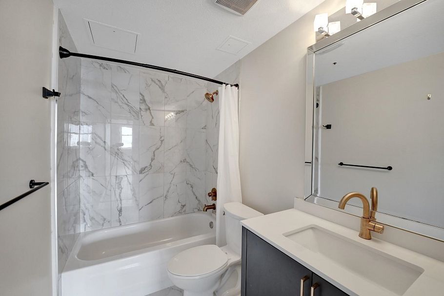 701 233 Abbott Street Vancouver, BC - 11