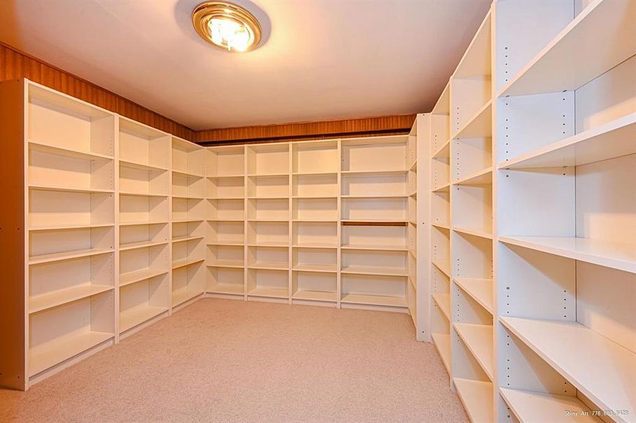 1383 W 32 Avenue Vancouver, BC - 11