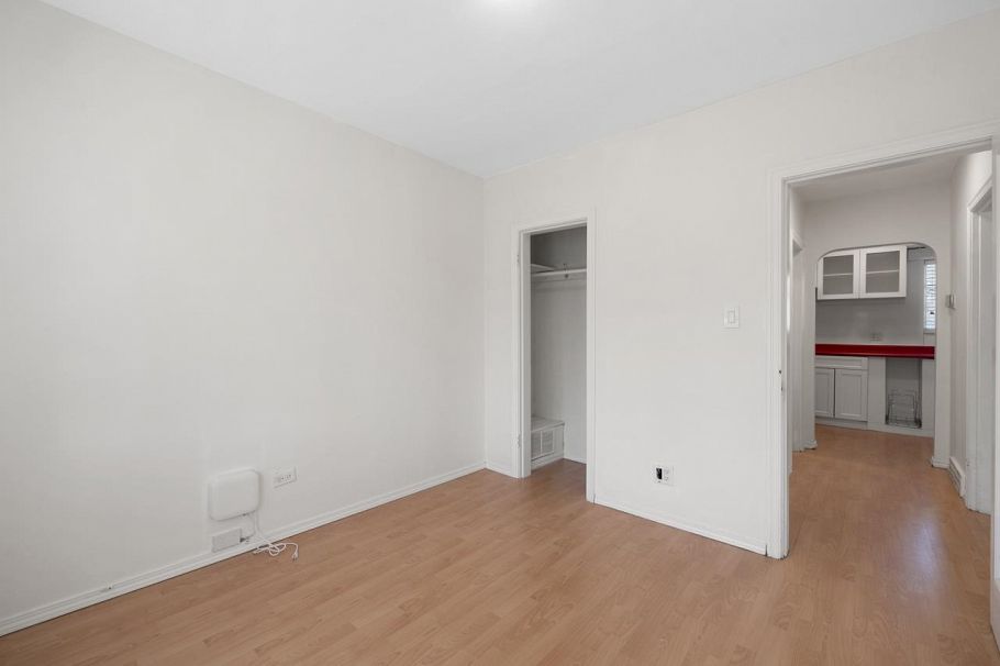 3431 Glen Drive Vancouver, BC - 6