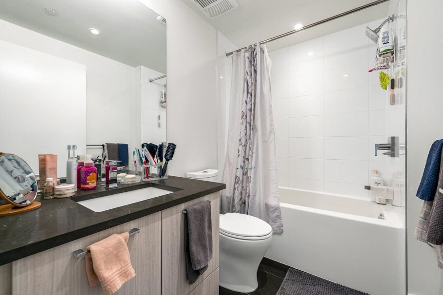 3559 E Kent Avenue North Vancouver, BC - 12