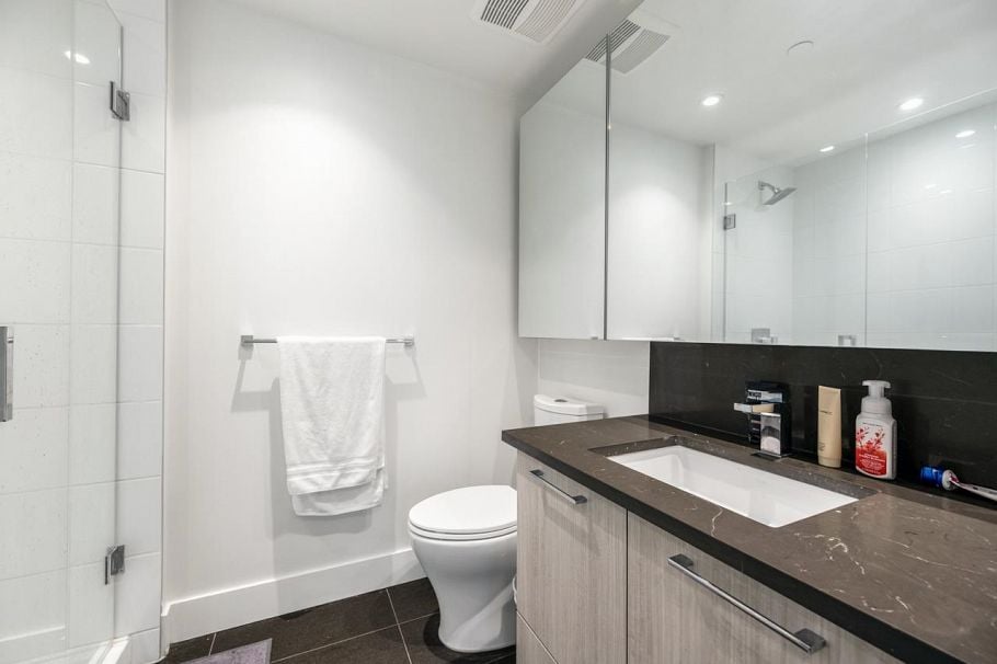 3559 E Kent Avenue North Vancouver, BC - 15