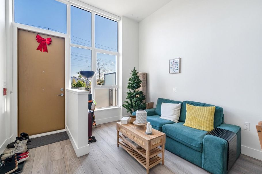 3559 E Kent Avenue North Vancouver, BC - 4