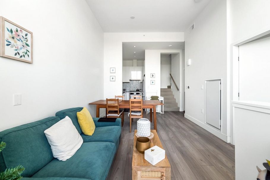 3559 E Kent Avenue North Vancouver, BC - 8