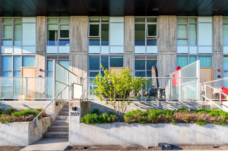 3559 E Kent Avenue North Vancouver, BC - 1