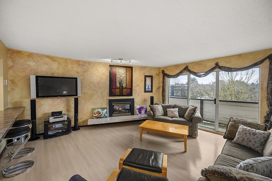 401 1414 W 73rd Avenue Vancouver, BC - 2