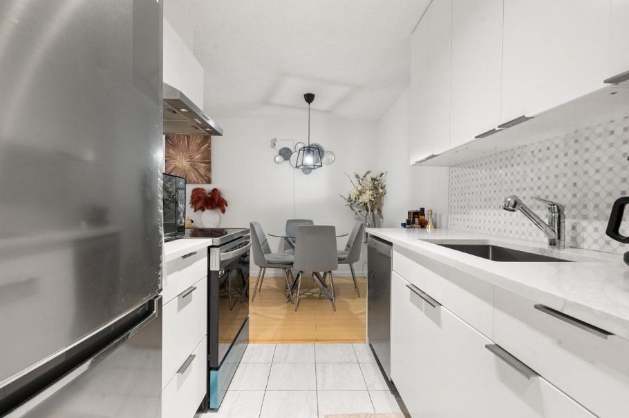 307 2016 Fullerton Avenue North Vancouver, BC - 12