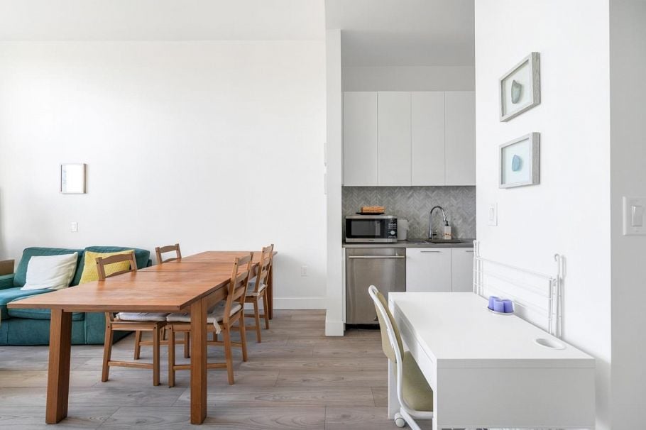 3559 E Kent Avenue North Vancouver, BC - 10