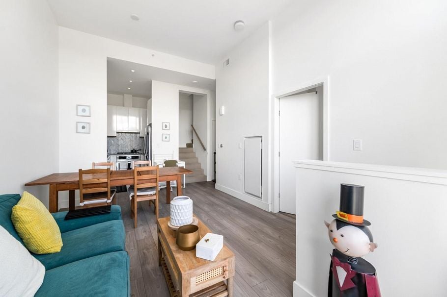 3559 E Kent Avenue North Vancouver, BC - 9