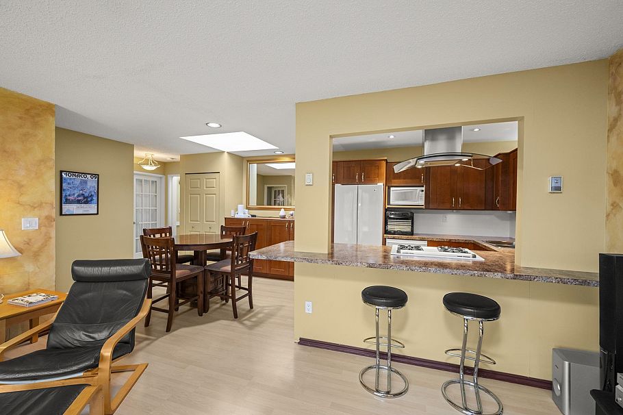 401 1414 W 73rd Avenue Vancouver, BC - 5