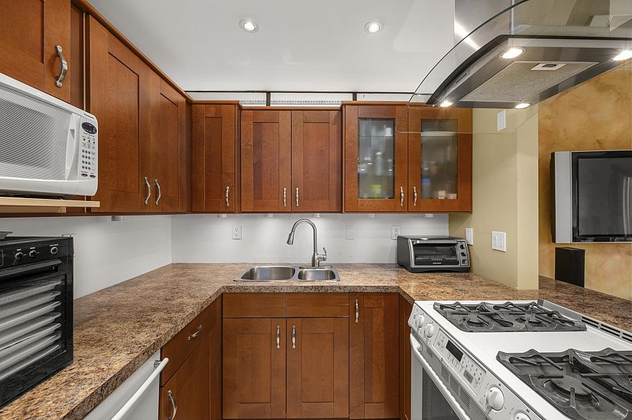 401 1414 W 73rd Avenue Vancouver, BC - 13