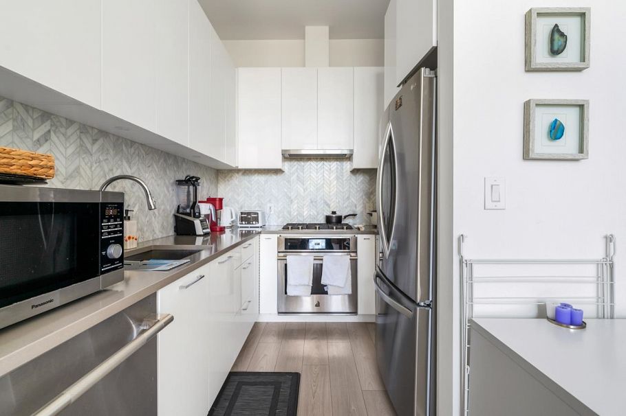 3559 E Kent Avenue North Vancouver, BC - 11