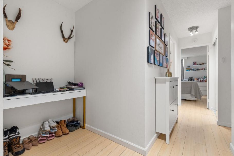 307 2016 Fullerton Avenue North Vancouver, BC - 14