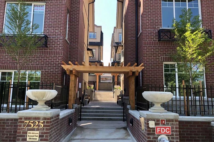 7529 Yukon Street Vancouver, BC - 2