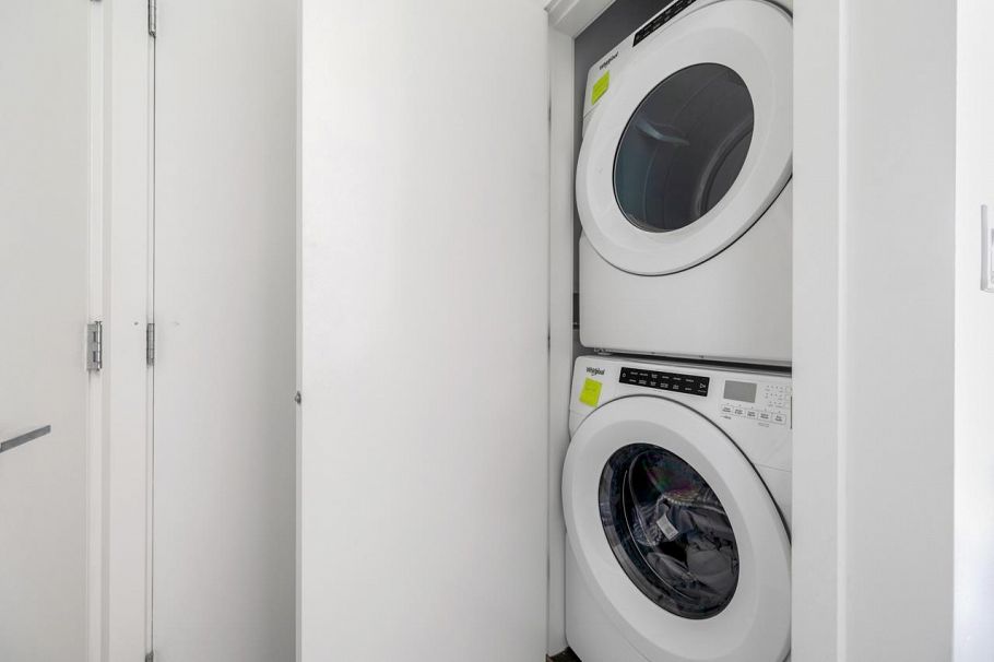 3559 E Kent Avenue North Vancouver, BC - 20