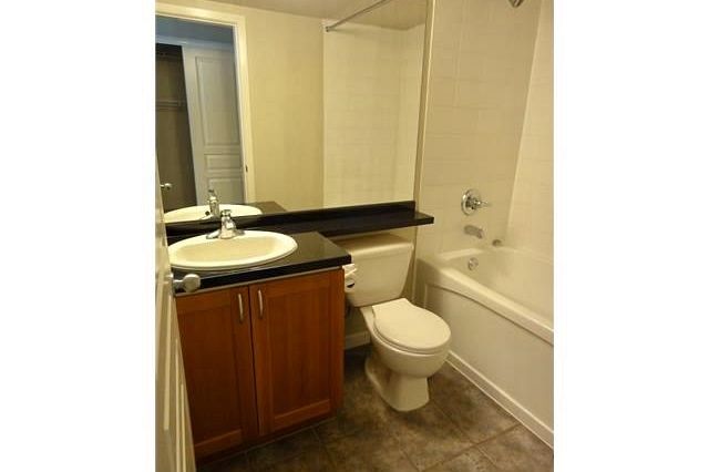 311 3727 W 10th Avenue Vancouver, BC - 25