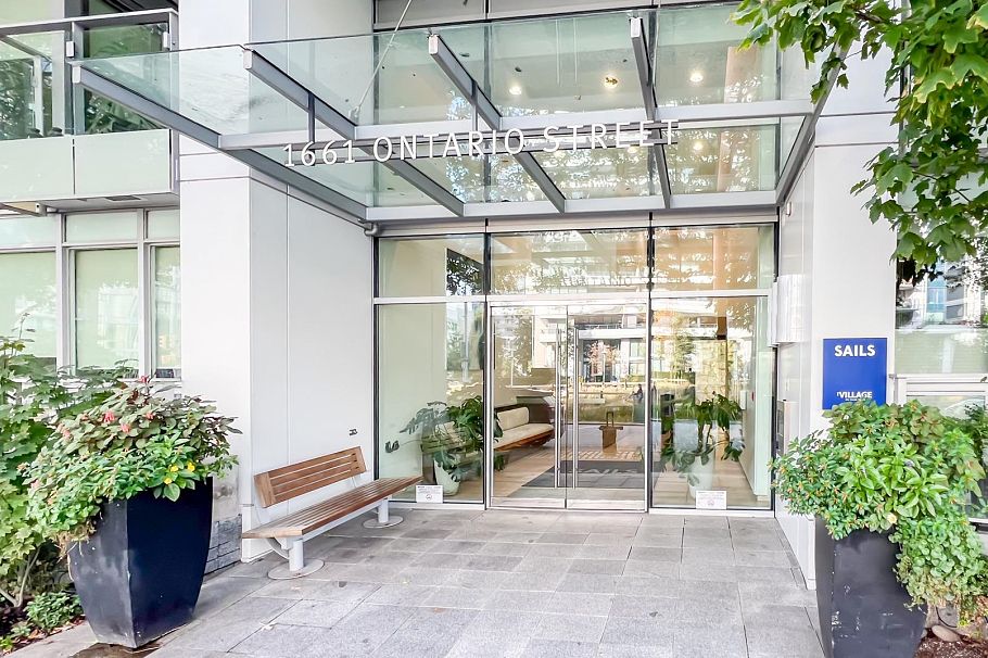 809 1661 Ontario Street Vancouver, BC - 25