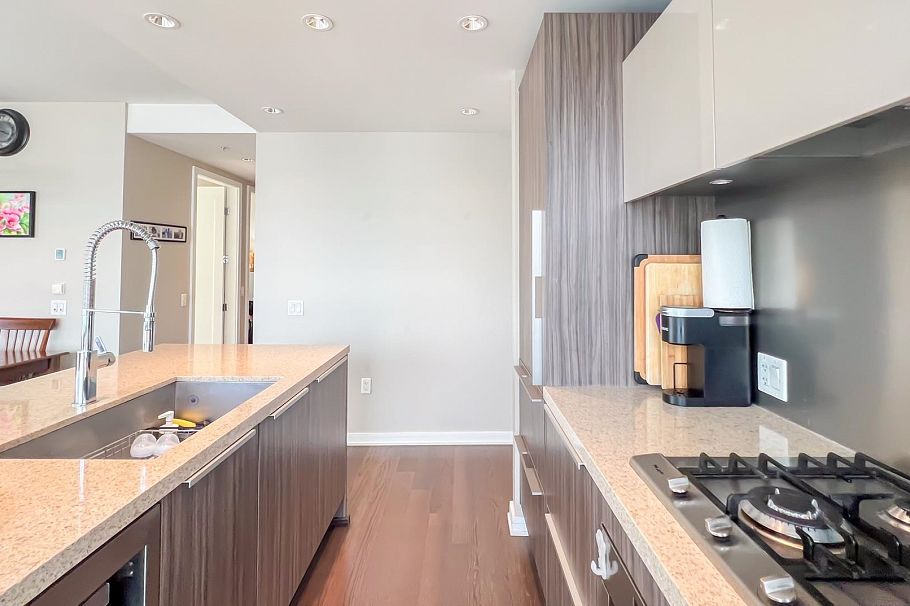 809 1661 Ontario Street Vancouver, BC - 6